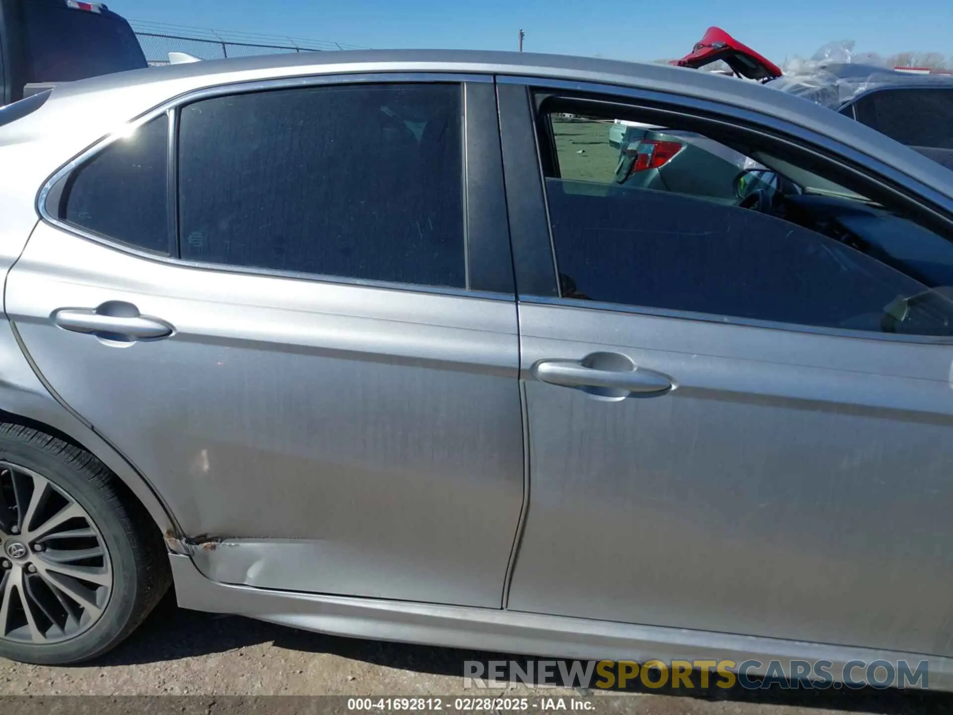 13 Photograph of a damaged car 4T1B11HK8KU707419 TOYOTA CAMRY 2019