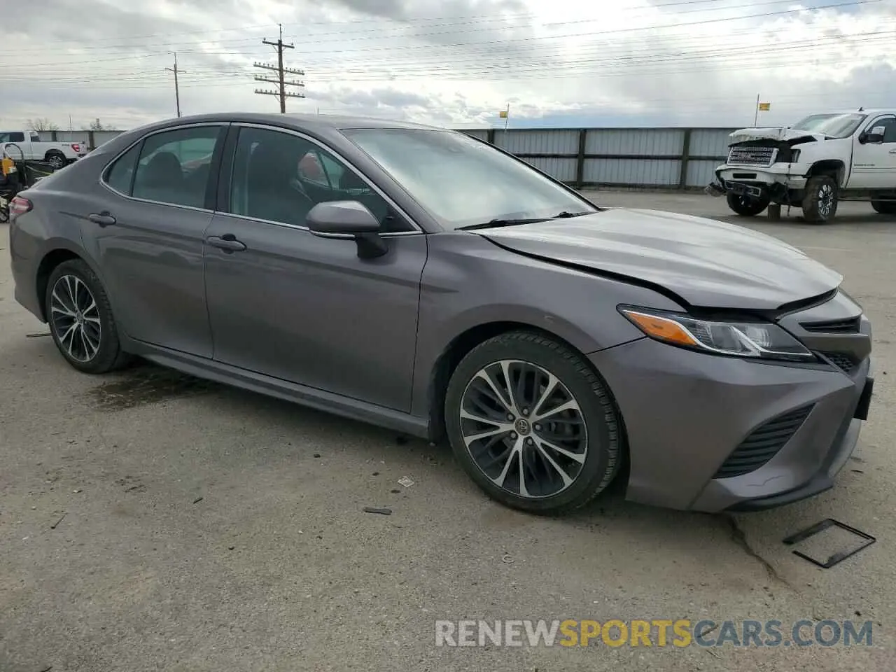 4 Photograph of a damaged car 4T1B11HK8KU708389 TOYOTA CAMRY 2019