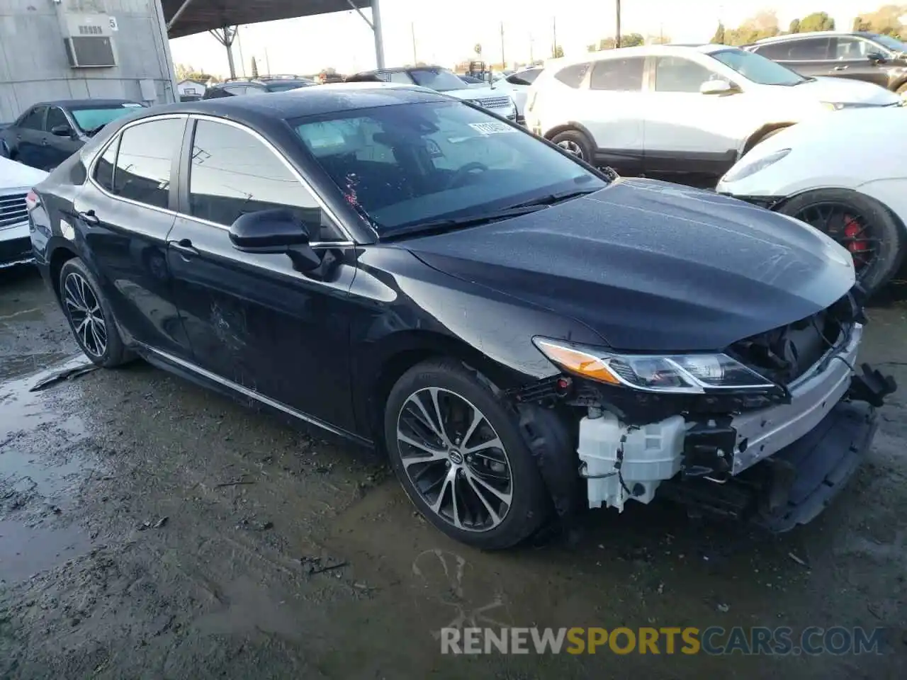 4 Photograph of a damaged car 4T1B11HK8KU712815 TOYOTA CAMRY 2019