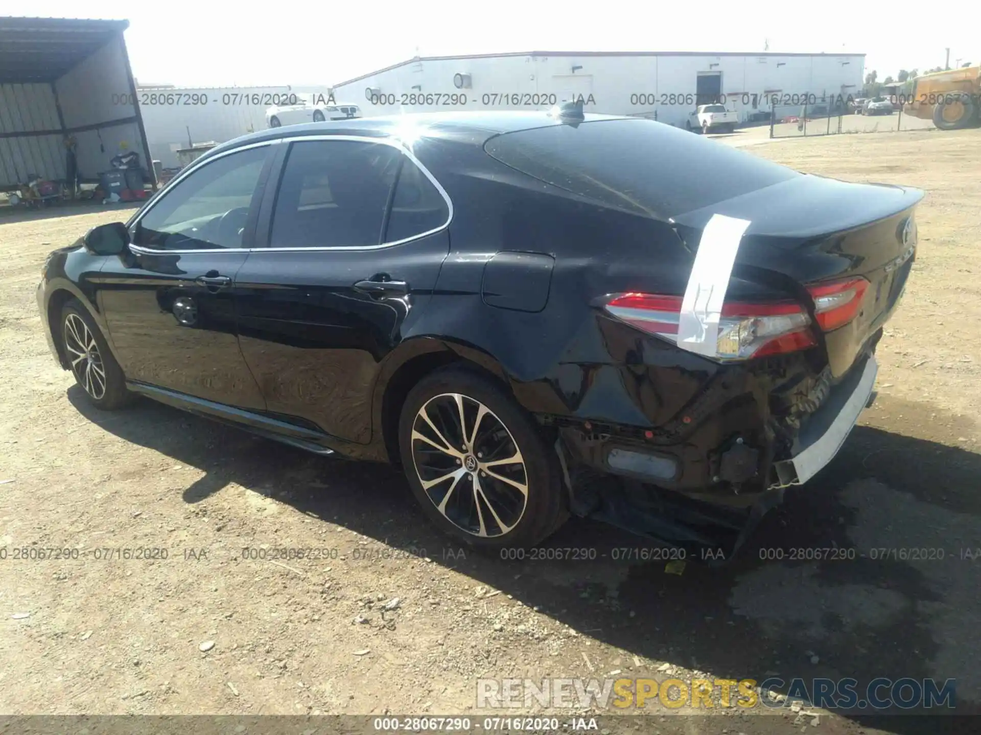 3 Photograph of a damaged car 4T1B11HK8KU713740 TOYOTA CAMRY 2019