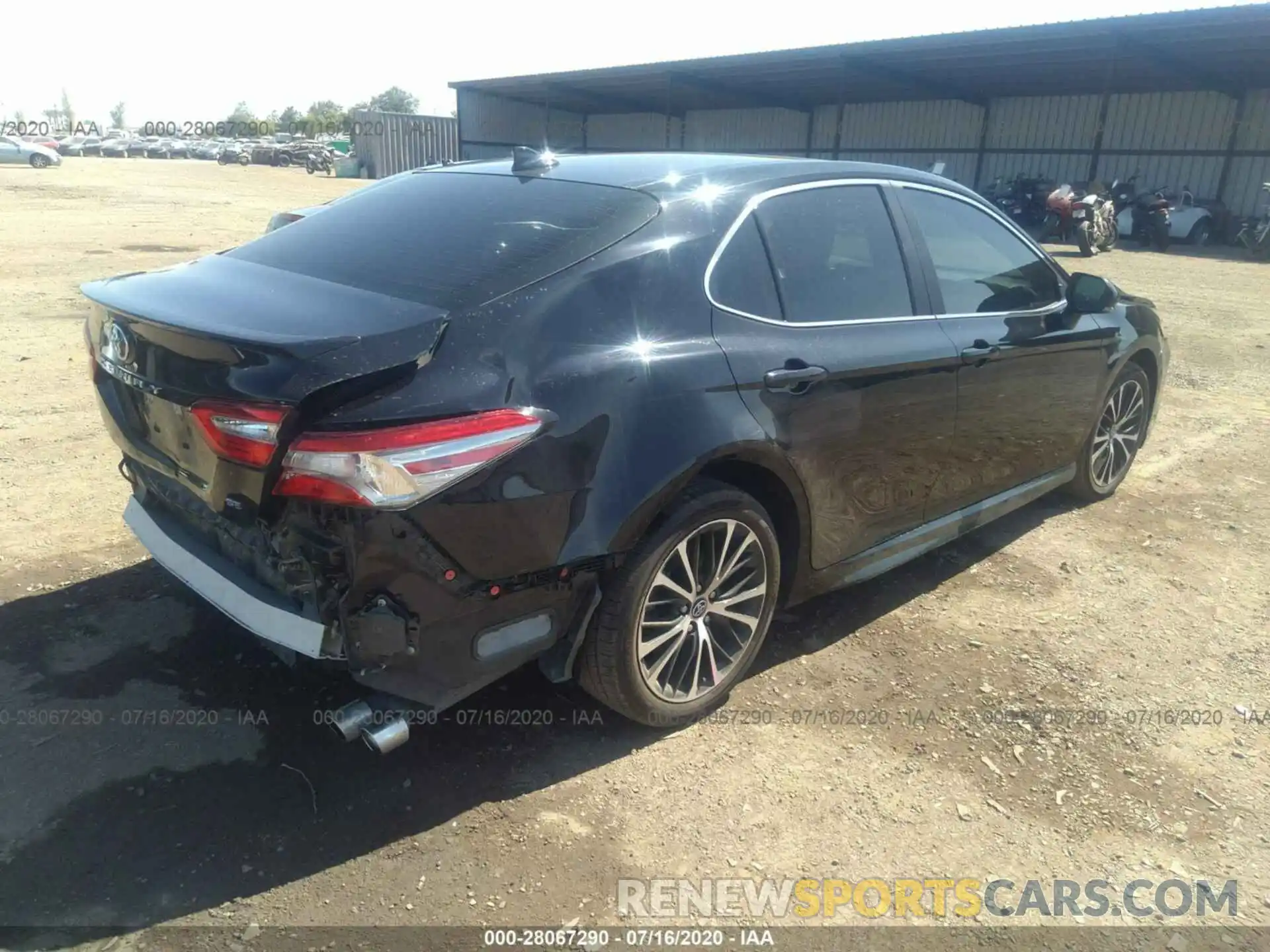 4 Photograph of a damaged car 4T1B11HK8KU713740 TOYOTA CAMRY 2019