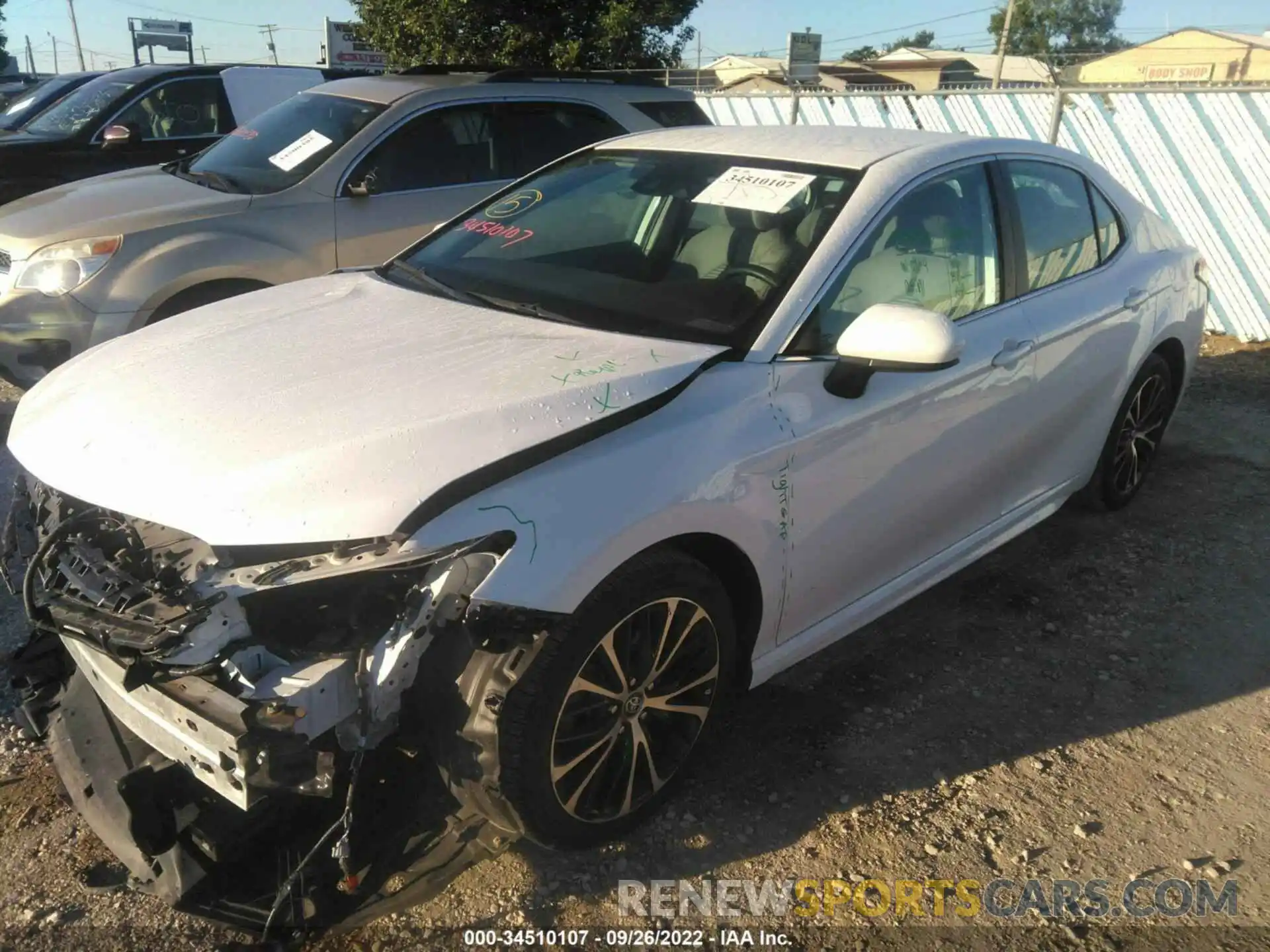 2 Photograph of a damaged car 4T1B11HK8KU714466 TOYOTA CAMRY 2019