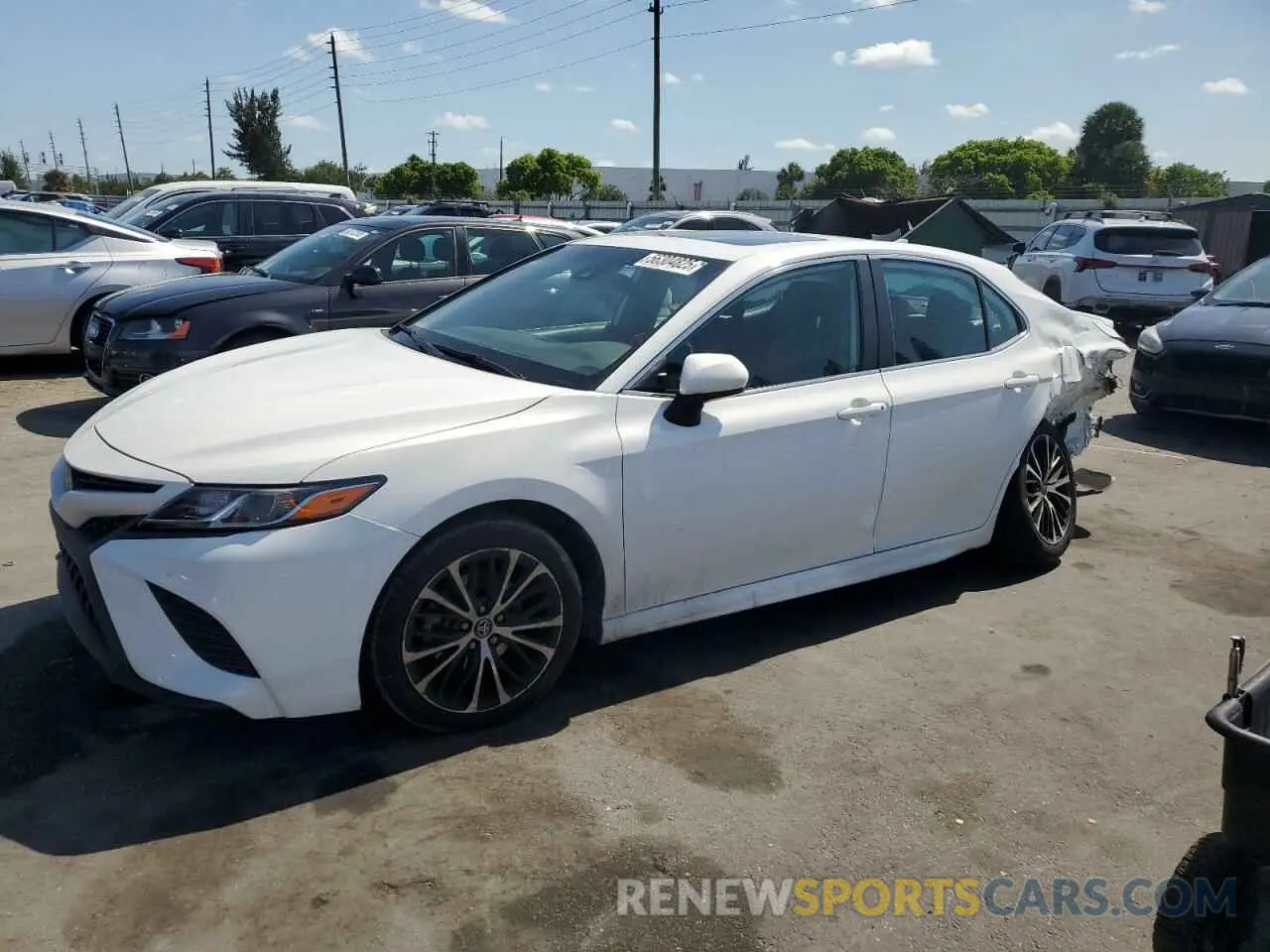 1 Photograph of a damaged car 4T1B11HK8KU716556 TOYOTA CAMRY 2019