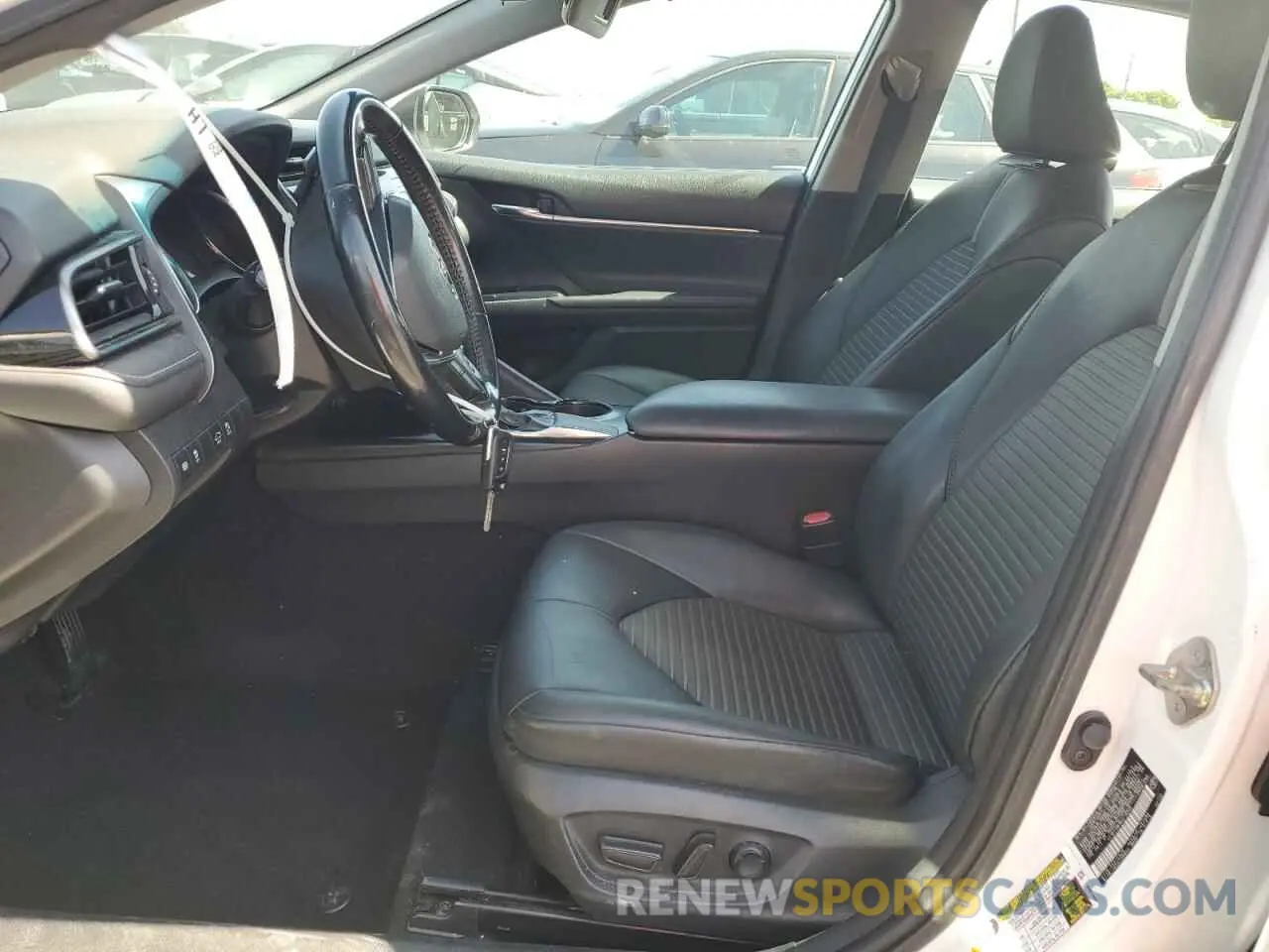 7 Photograph of a damaged car 4T1B11HK8KU716556 TOYOTA CAMRY 2019