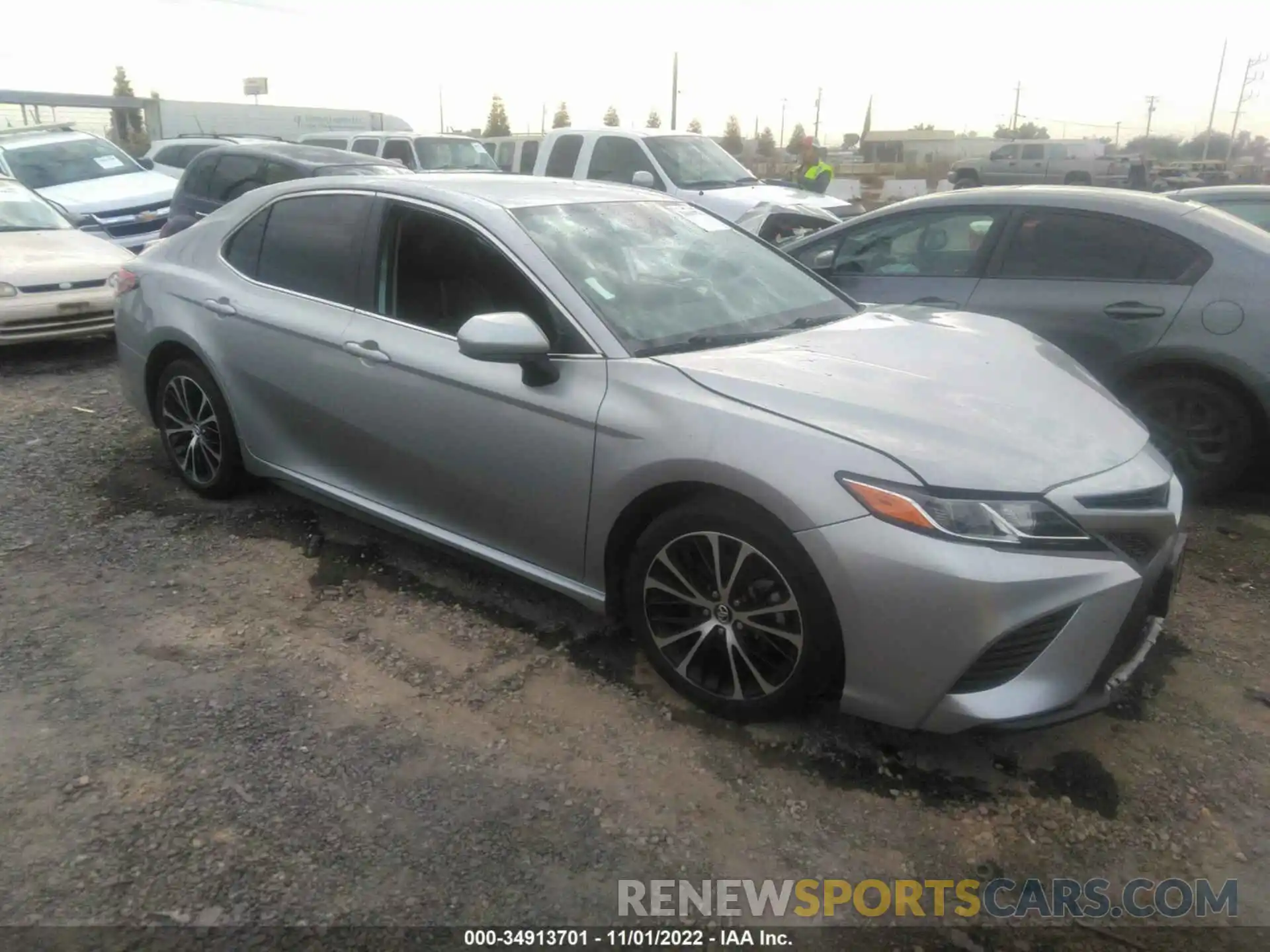 1 Photograph of a damaged car 4T1B11HK8KU717223 TOYOTA CAMRY 2019