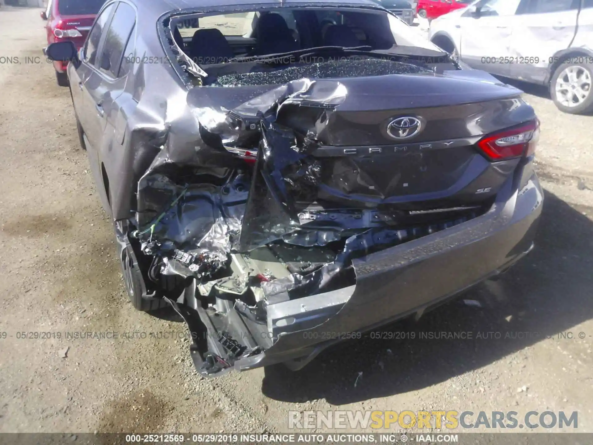 6 Photograph of a damaged car 4T1B11HK8KU722695 TOYOTA CAMRY 2019