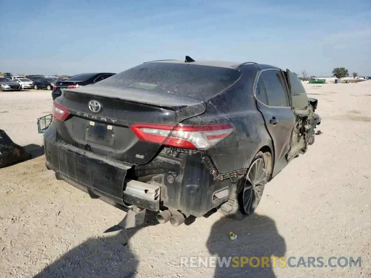 4 Photograph of a damaged car 4T1B11HK8KU723748 TOYOTA CAMRY 2019