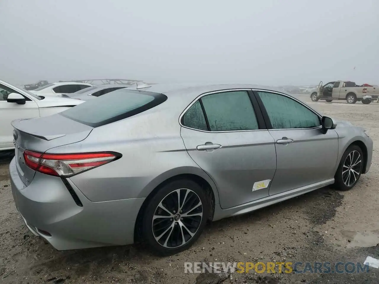 3 Photograph of a damaged car 4T1B11HK8KU727279 TOYOTA CAMRY 2019