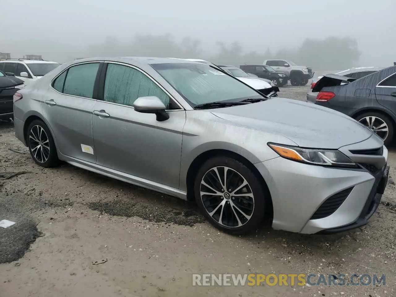 4 Photograph of a damaged car 4T1B11HK8KU727279 TOYOTA CAMRY 2019
