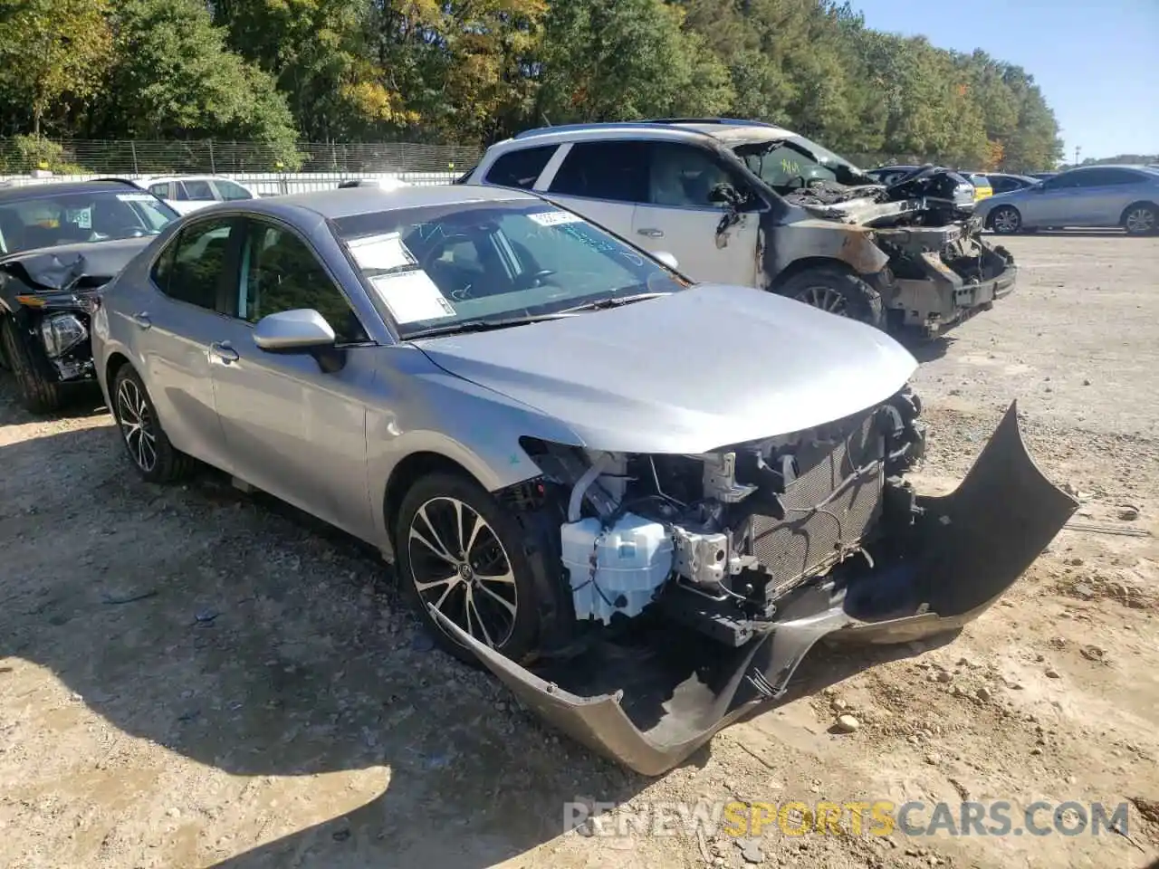 1 Photograph of a damaged car 4T1B11HK8KU727833 TOYOTA CAMRY 2019