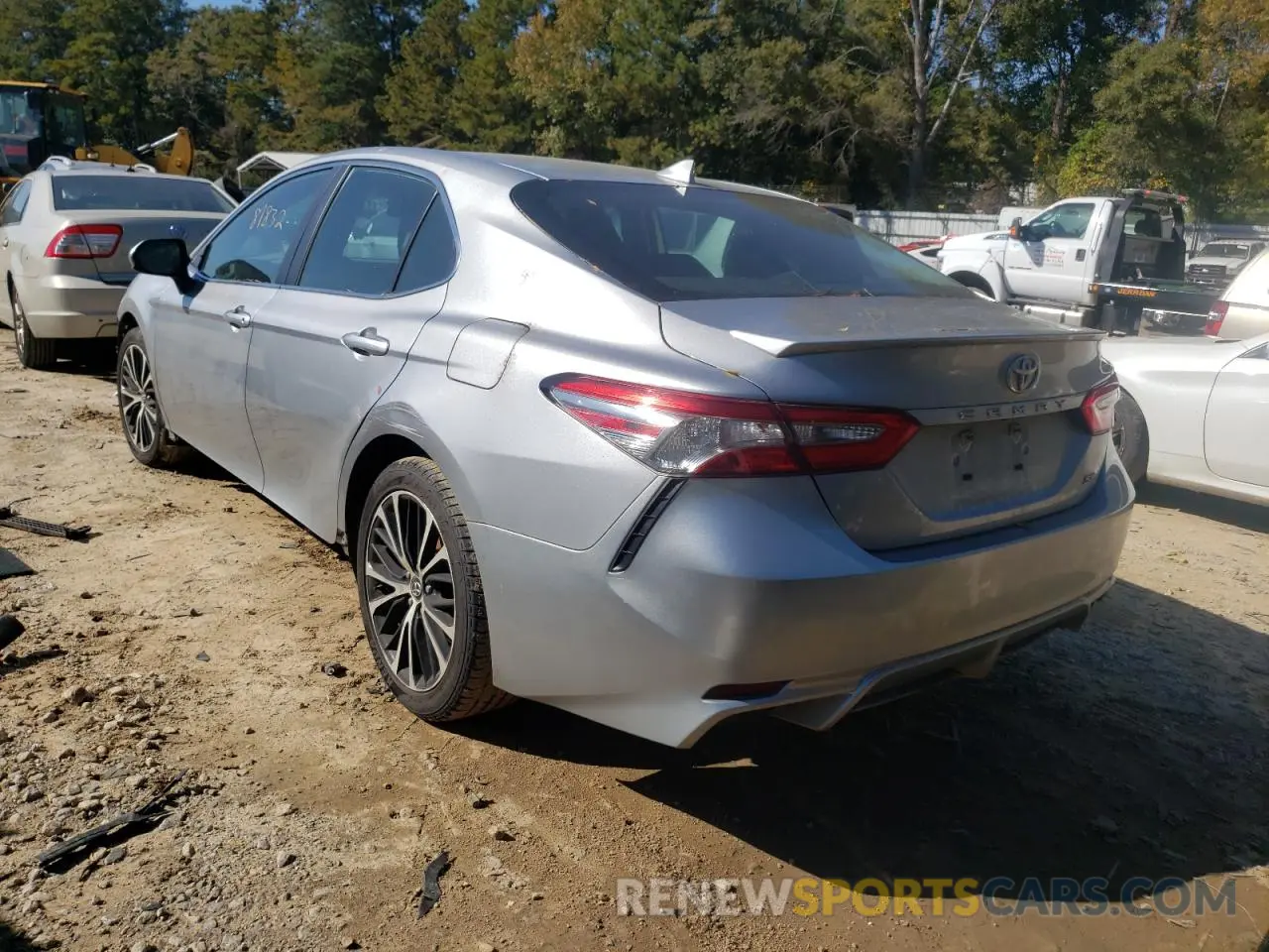 3 Photograph of a damaged car 4T1B11HK8KU727833 TOYOTA CAMRY 2019