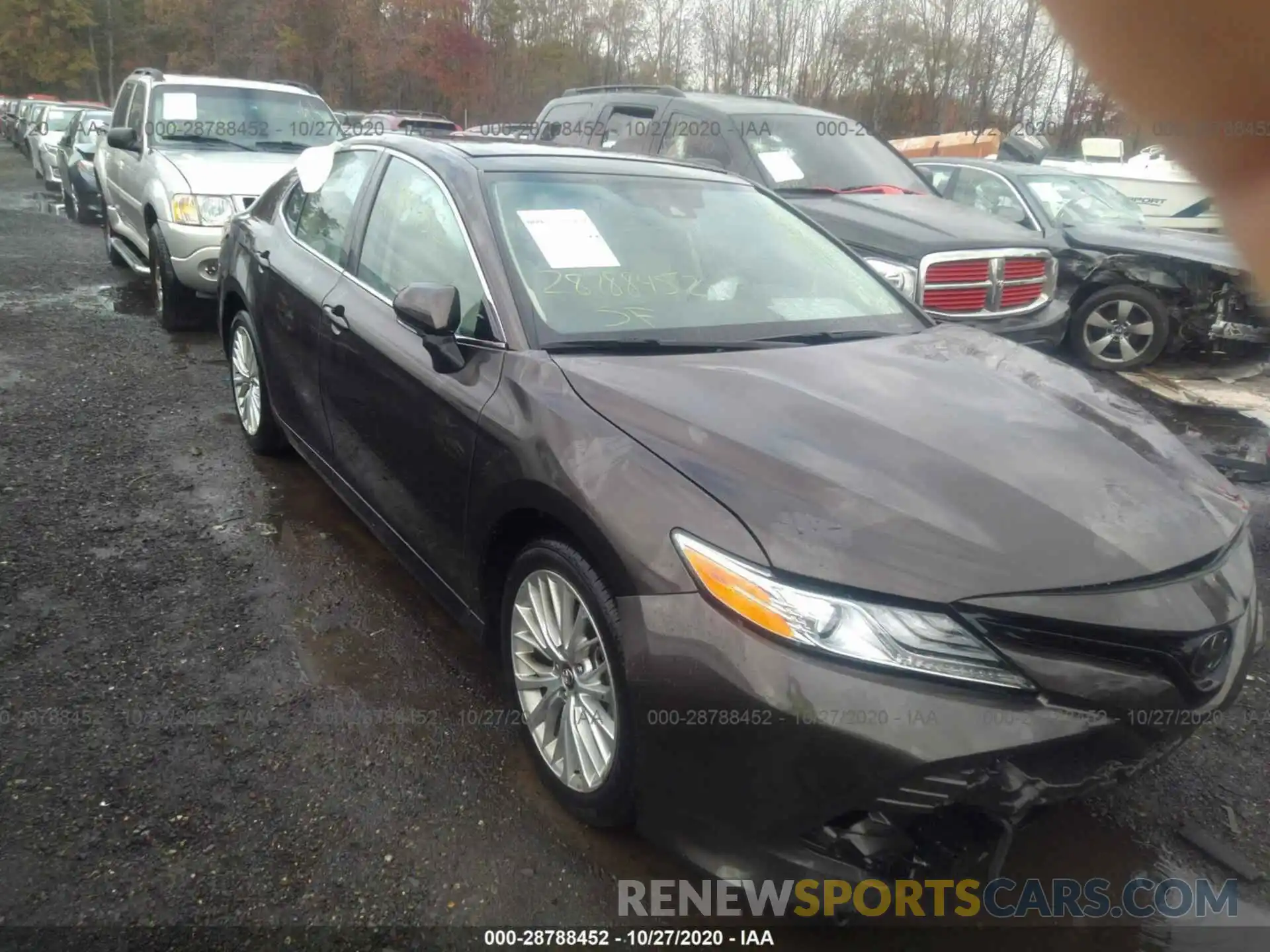 1 Photograph of a damaged car 4T1B11HK8KU729436 TOYOTA CAMRY 2019