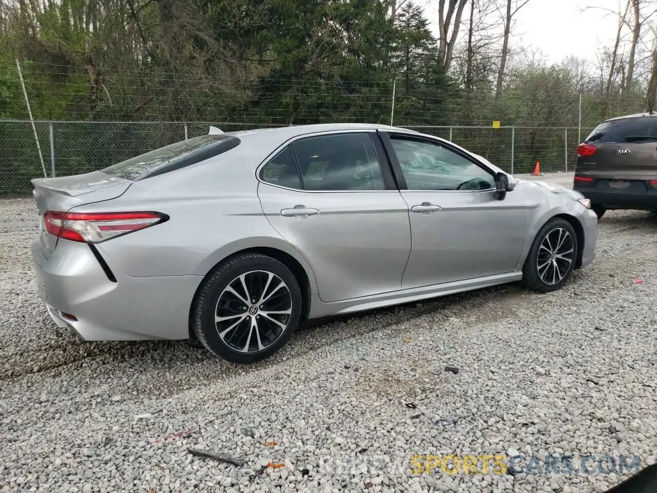 3 Photograph of a damaged car 4T1B11HK8KU730019 TOYOTA CAMRY 2019