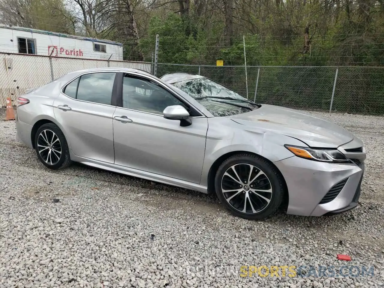 4 Photograph of a damaged car 4T1B11HK8KU730019 TOYOTA CAMRY 2019