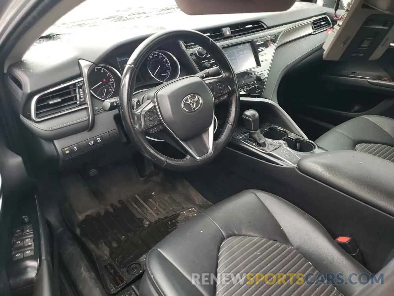 8 Photograph of a damaged car 4T1B11HK8KU730019 TOYOTA CAMRY 2019