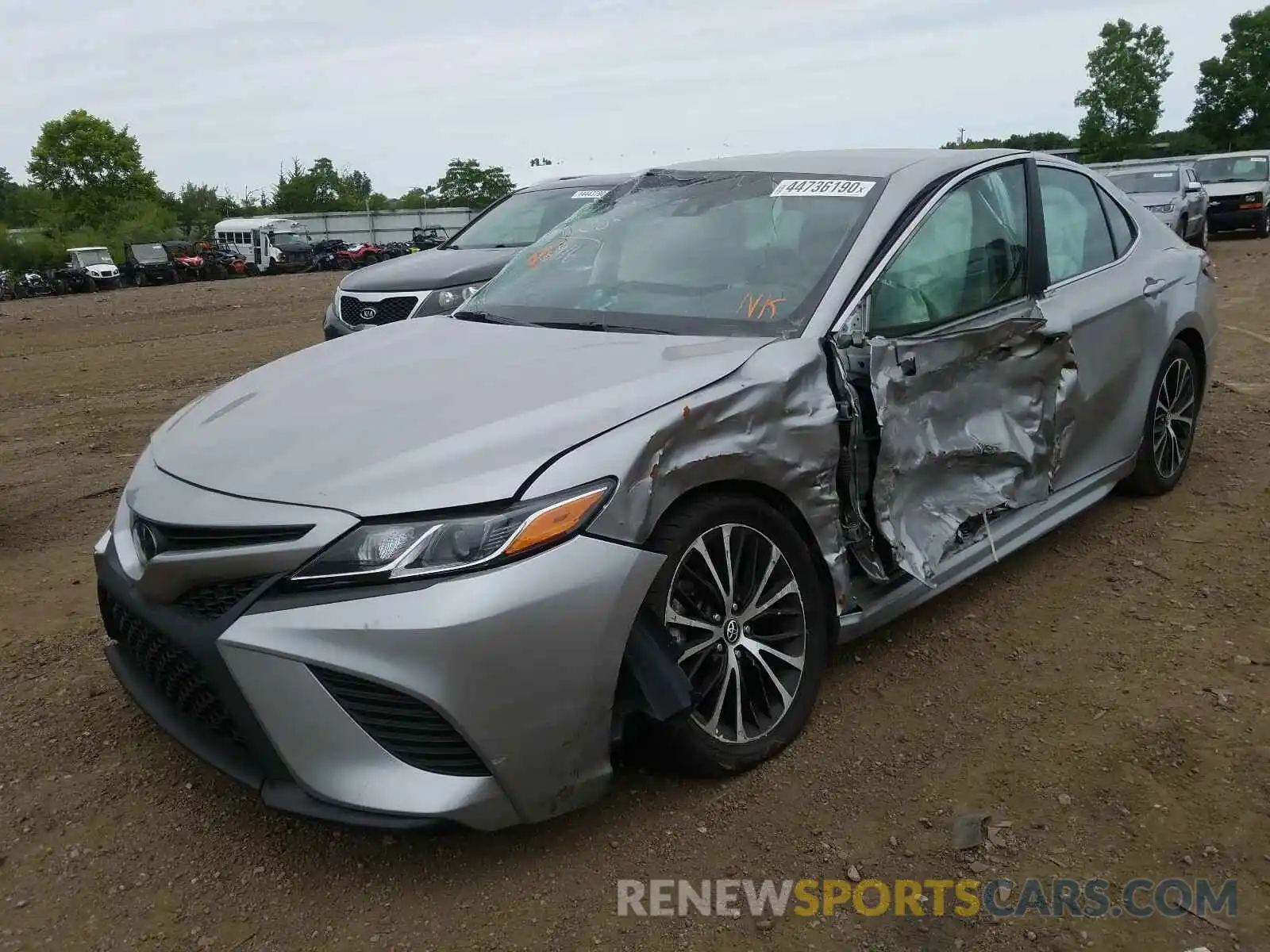 2 Photograph of a damaged car 4T1B11HK8KU730649 TOYOTA CAMRY 2019