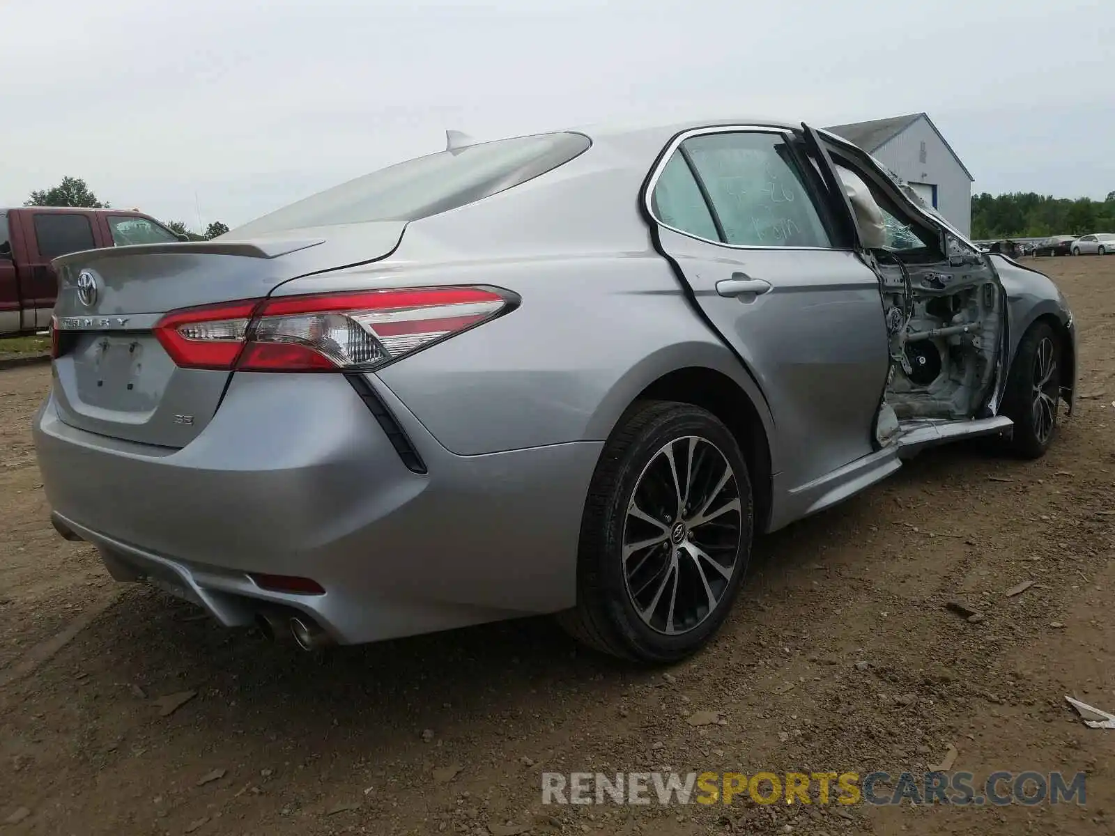 4 Photograph of a damaged car 4T1B11HK8KU730649 TOYOTA CAMRY 2019