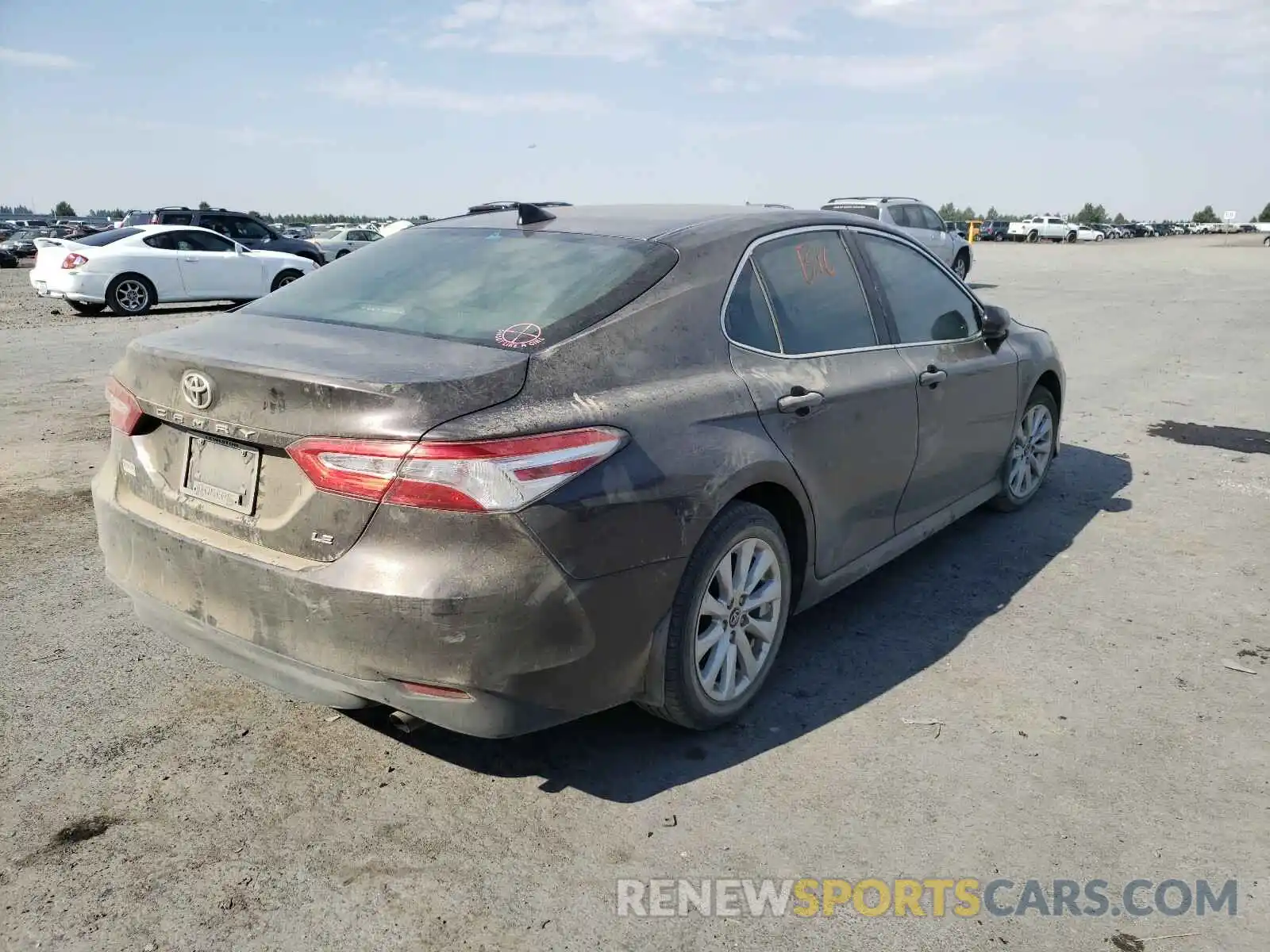 4 Photograph of a damaged car 4T1B11HK8KU733552 TOYOTA CAMRY 2019