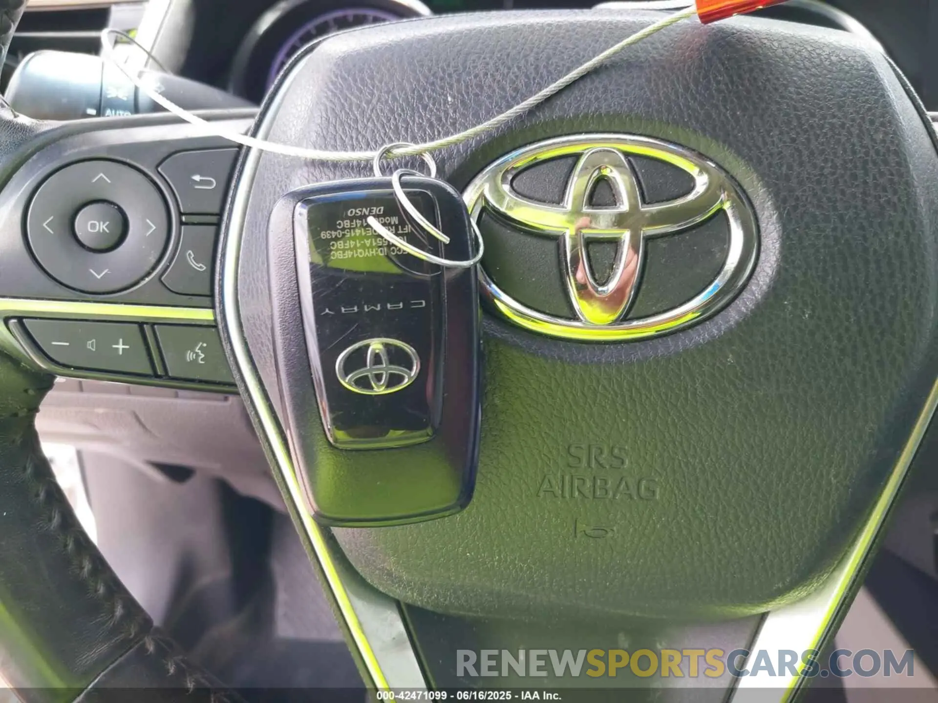 11 Photograph of a damaged car 4T1B11HK8KU734023 TOYOTA CAMRY 2019