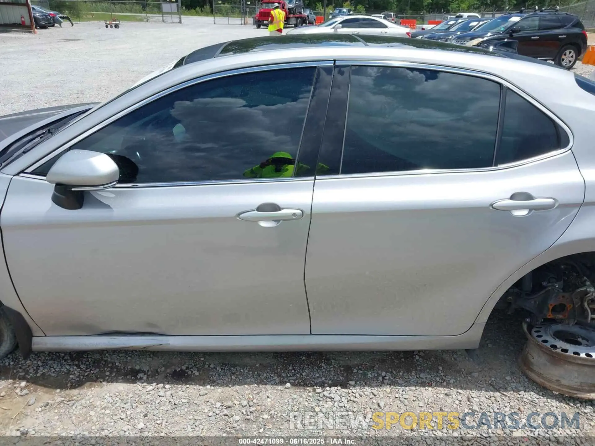14 Photograph of a damaged car 4T1B11HK8KU734023 TOYOTA CAMRY 2019