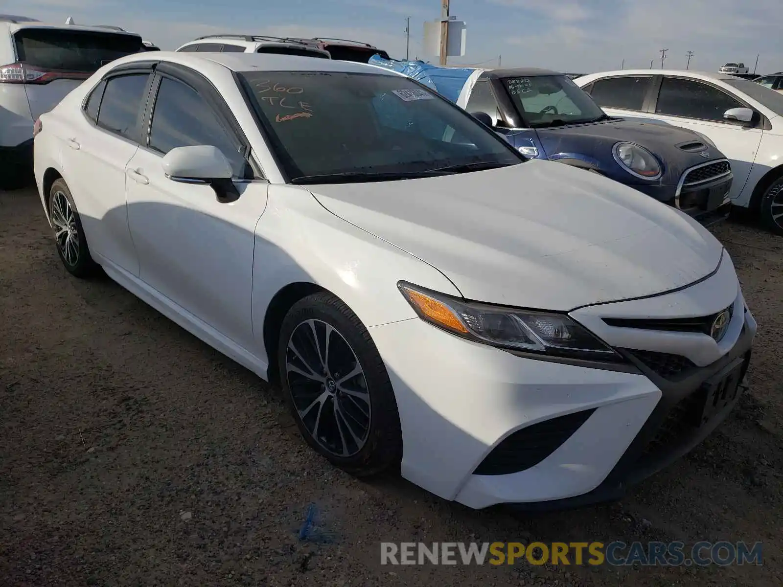 1 Photograph of a damaged car 4T1B11HK8KU735138 TOYOTA CAMRY 2019