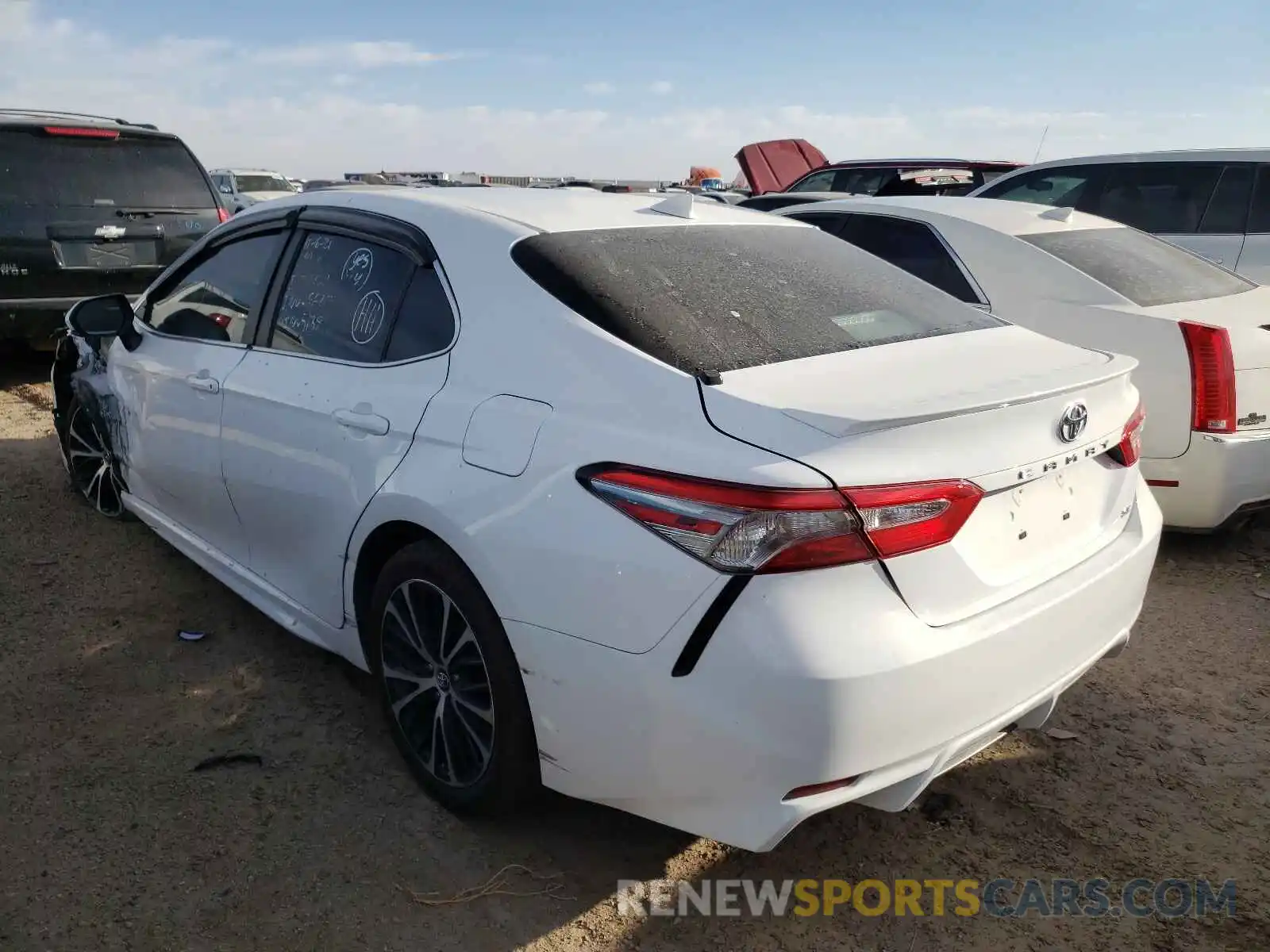 3 Photograph of a damaged car 4T1B11HK8KU735138 TOYOTA CAMRY 2019