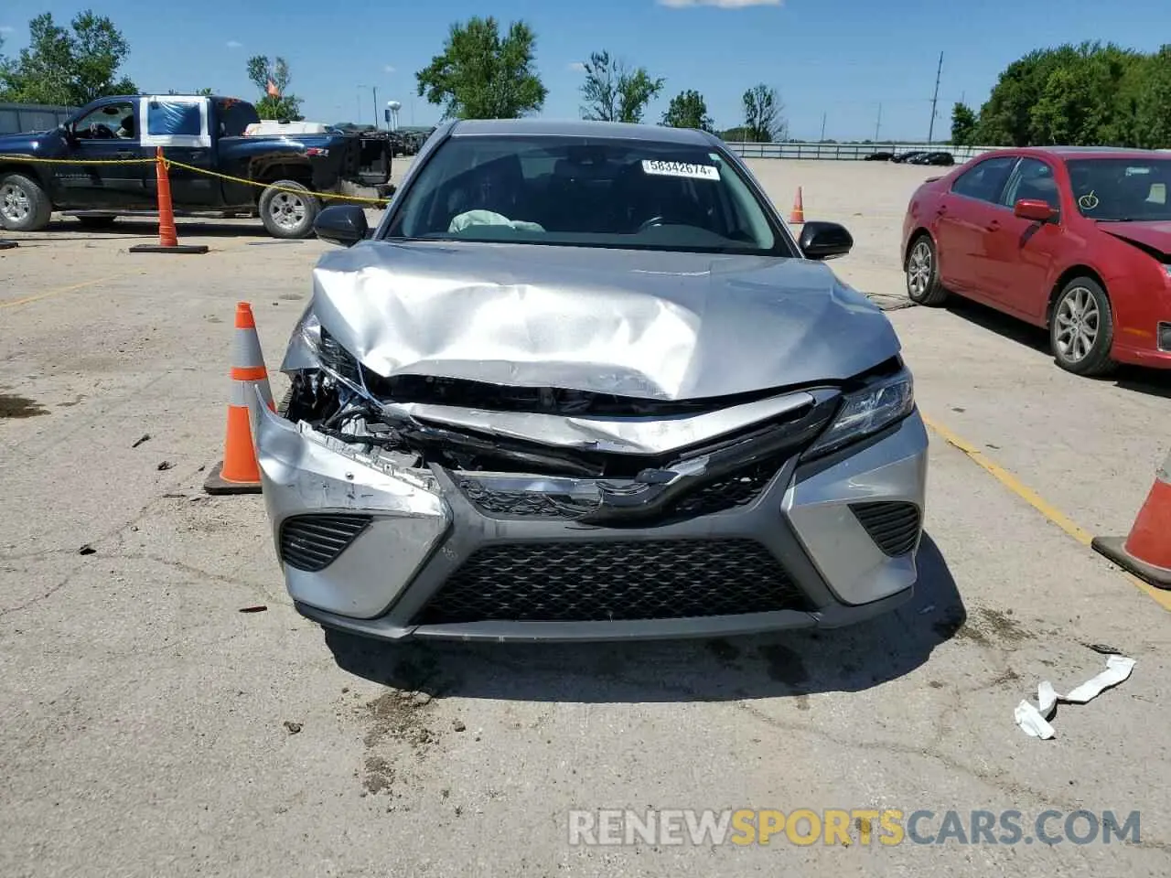 5 Photograph of a damaged car 4T1B11HK8KU735219 TOYOTA CAMRY 2019
