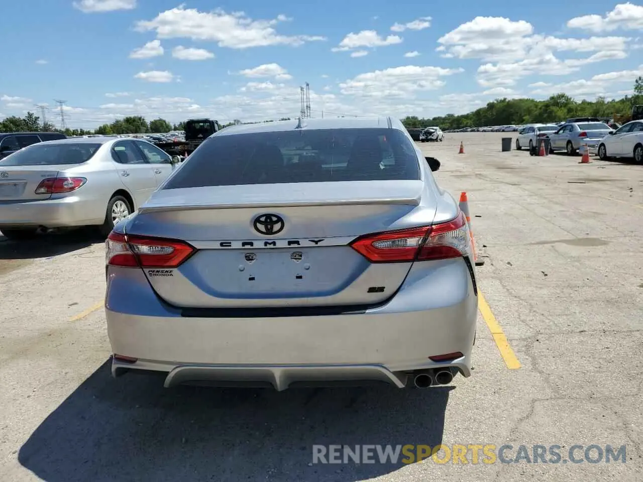 6 Photograph of a damaged car 4T1B11HK8KU735219 TOYOTA CAMRY 2019