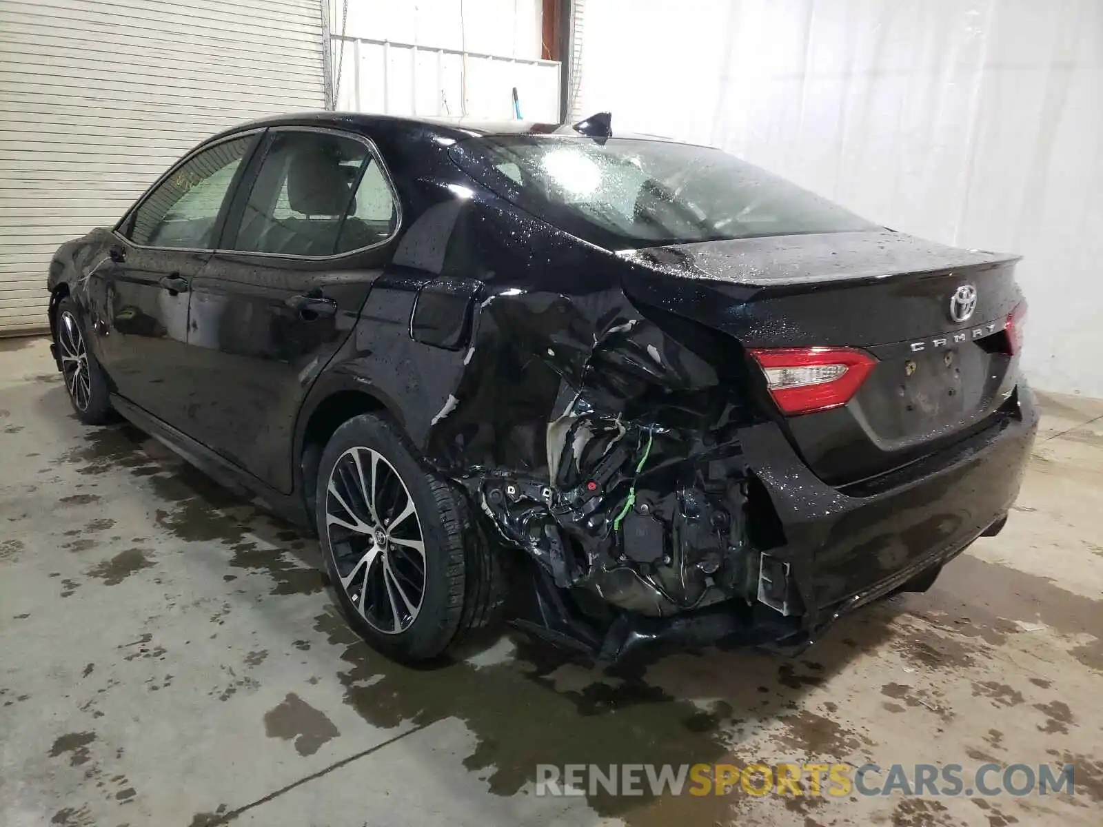 3 Photograph of a damaged car 4T1B11HK8KU737505 TOYOTA CAMRY 2019