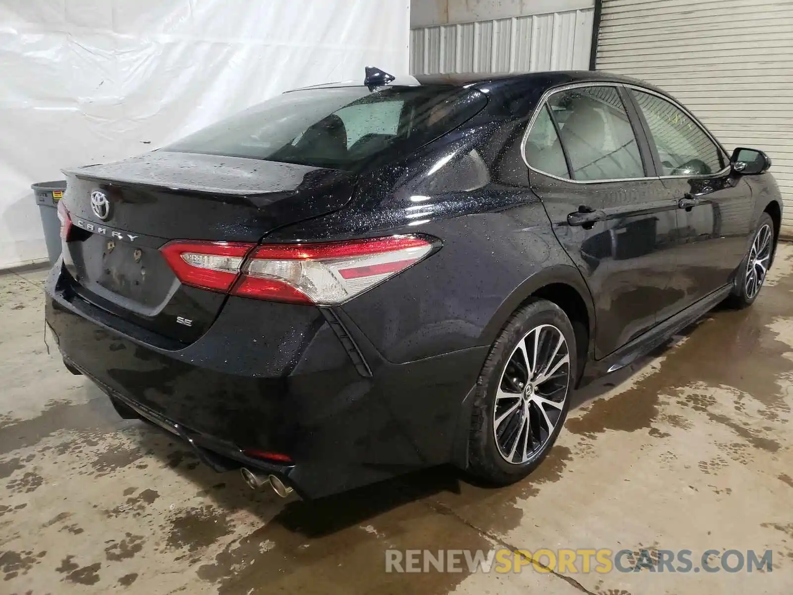 4 Photograph of a damaged car 4T1B11HK8KU737505 TOYOTA CAMRY 2019