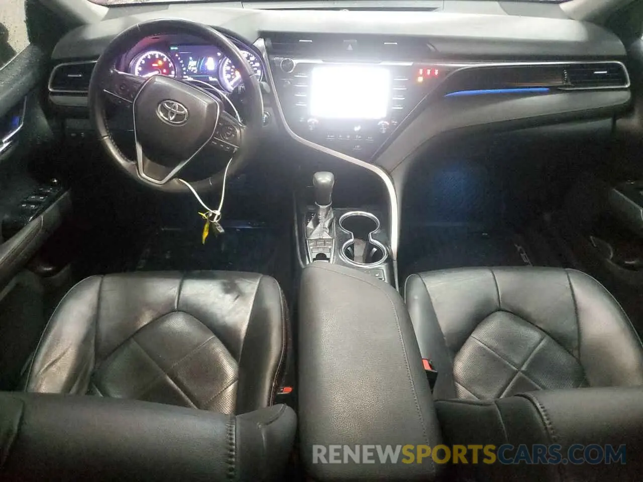 8 Photograph of a damaged car 4T1B11HK8KU738055 TOYOTA CAMRY 2019