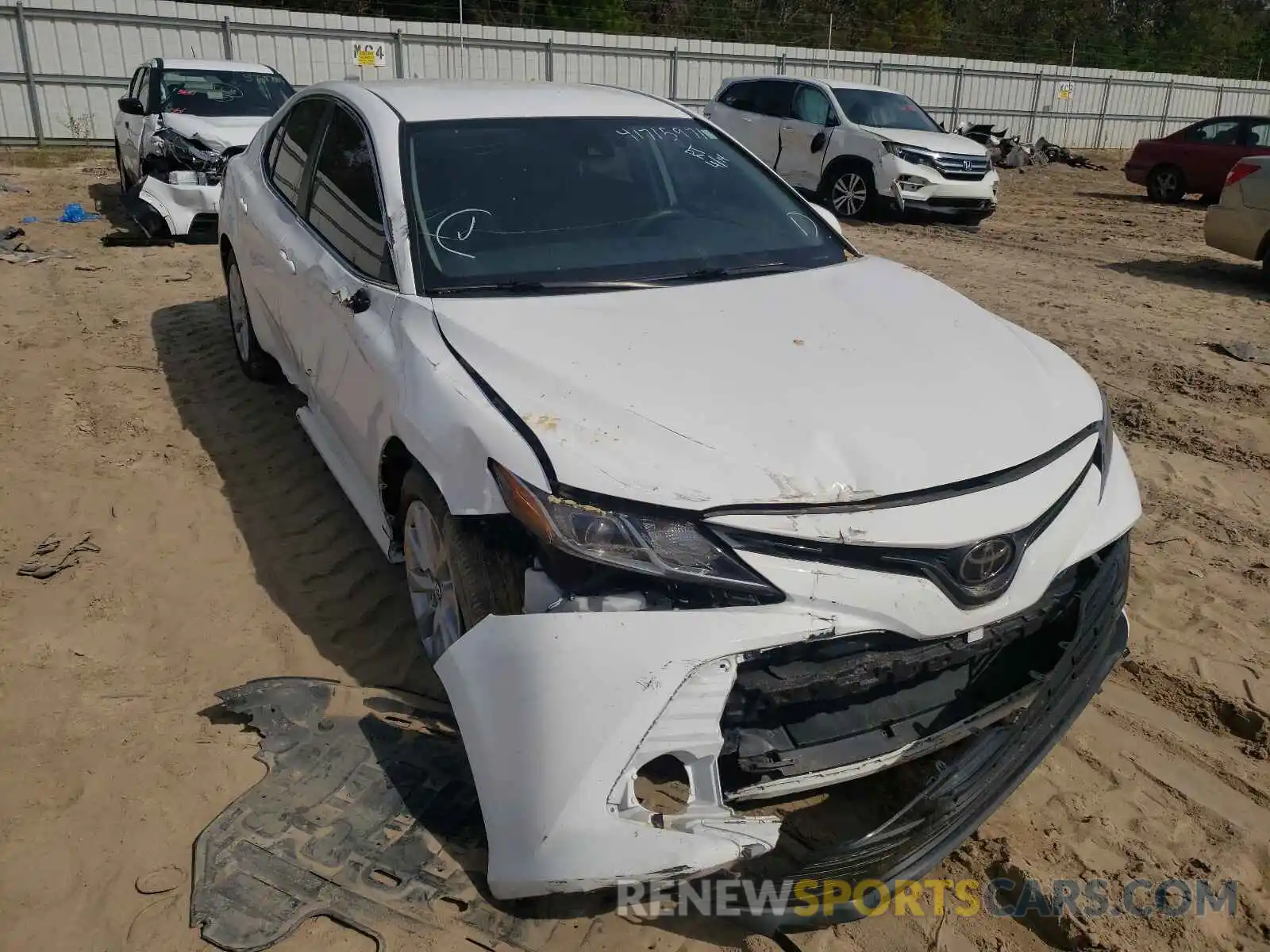 1 Photograph of a damaged car 4T1B11HK8KU738377 TOYOTA CAMRY 2019