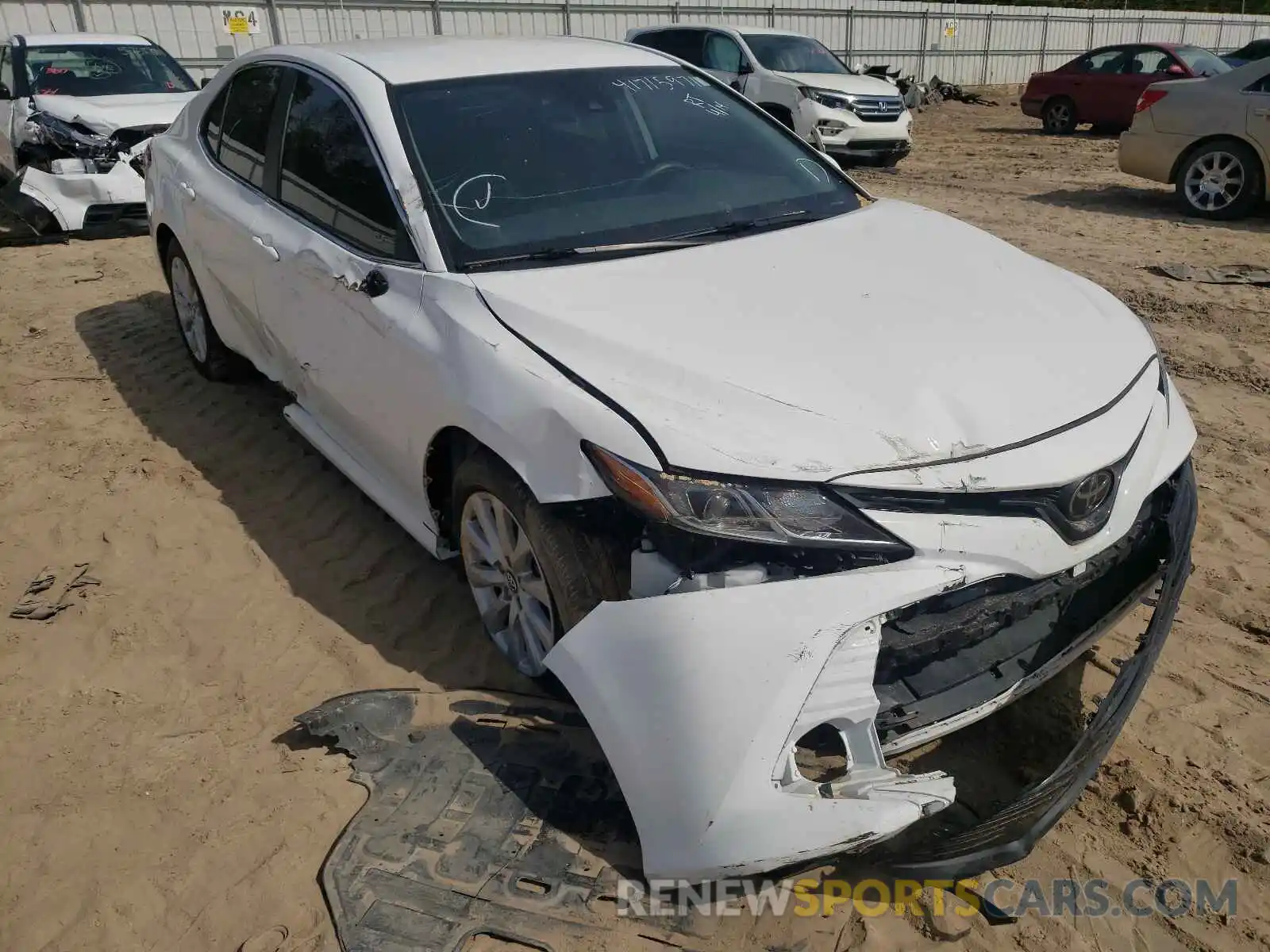 9 Photograph of a damaged car 4T1B11HK8KU738377 TOYOTA CAMRY 2019