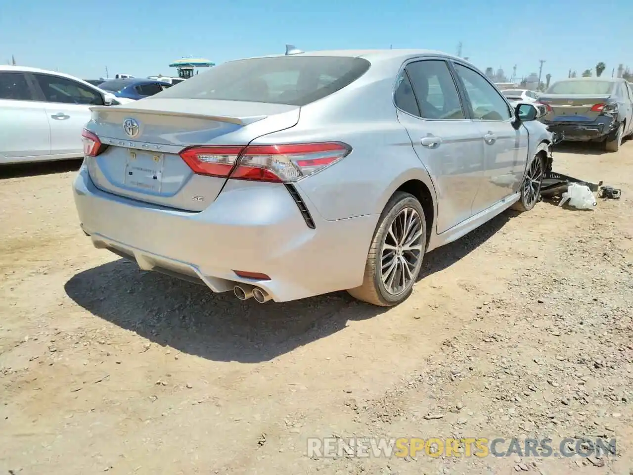 4 Photograph of a damaged car 4T1B11HK8KU741151 TOYOTA CAMRY 2019