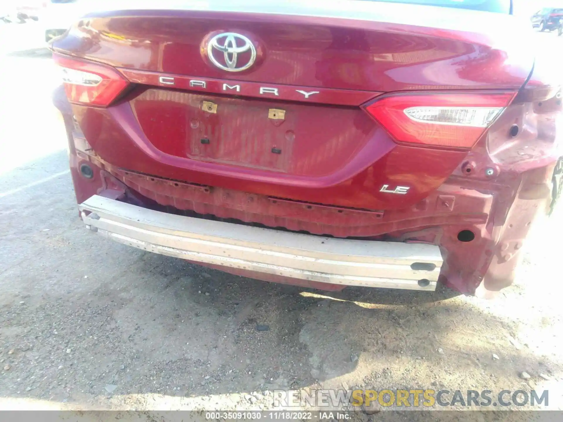 6 Photograph of a damaged car 4T1B11HK8KU741571 TOYOTA CAMRY 2019