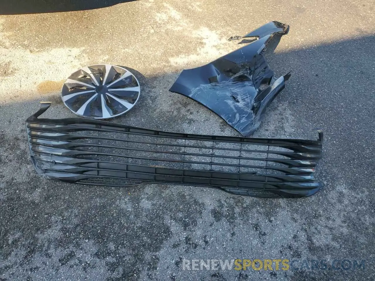 12 Photograph of a damaged car 4T1B11HK8KU743787 TOYOTA CAMRY 2019