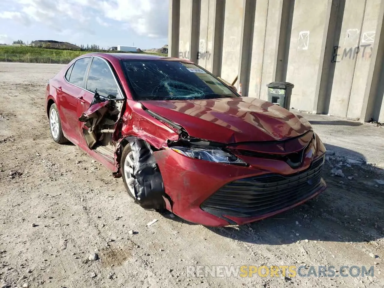 1 Photograph of a damaged car 4T1B11HK8KU743918 TOYOTA CAMRY 2019