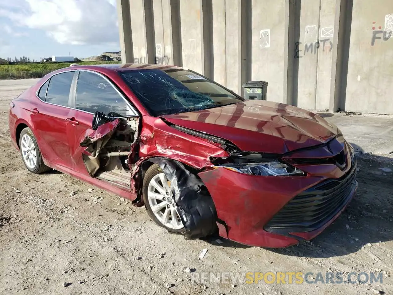 9 Photograph of a damaged car 4T1B11HK8KU743918 TOYOTA CAMRY 2019