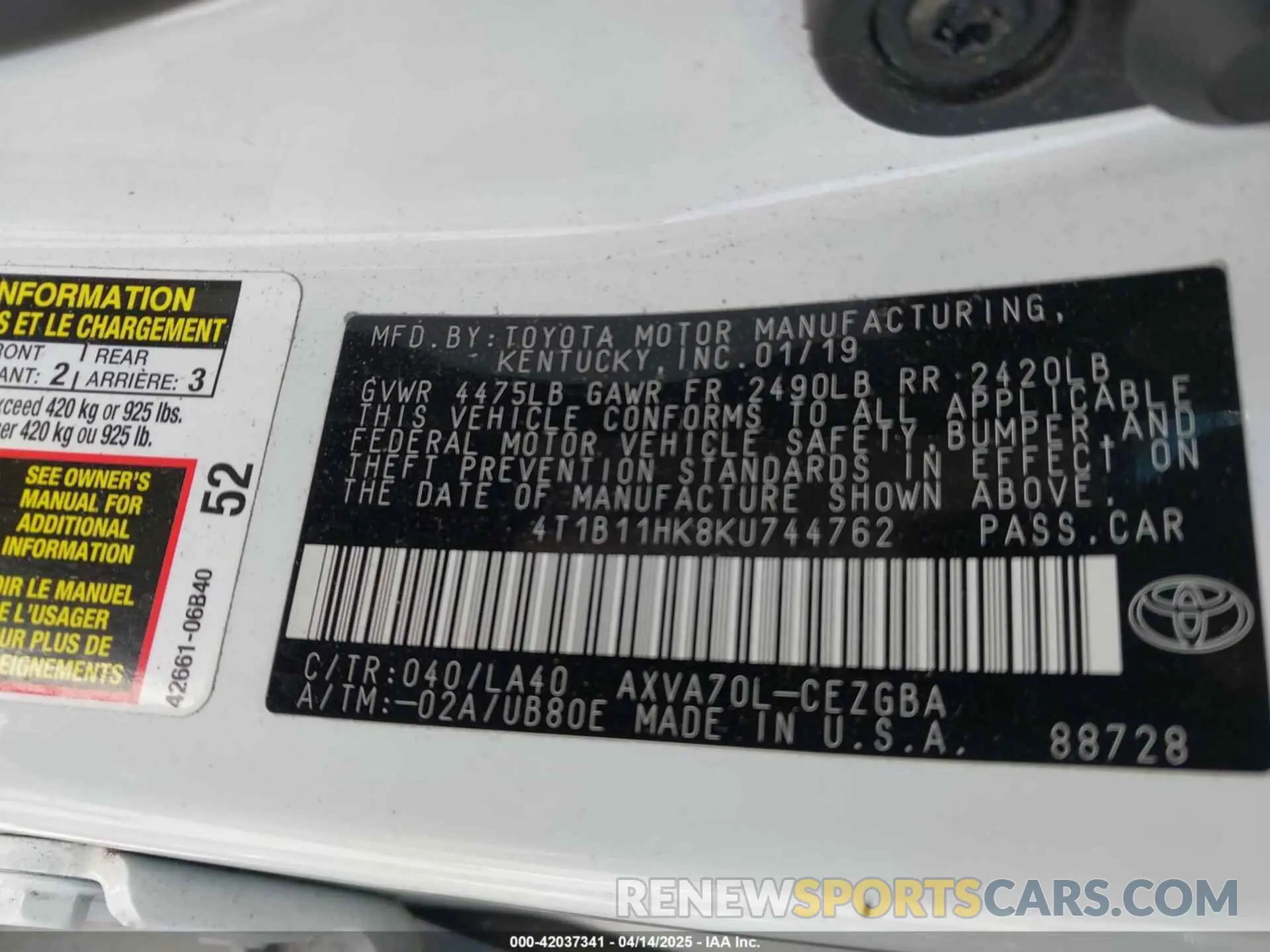 9 Photograph of a damaged car 4T1B11HK8KU744762 TOYOTA CAMRY 2019
