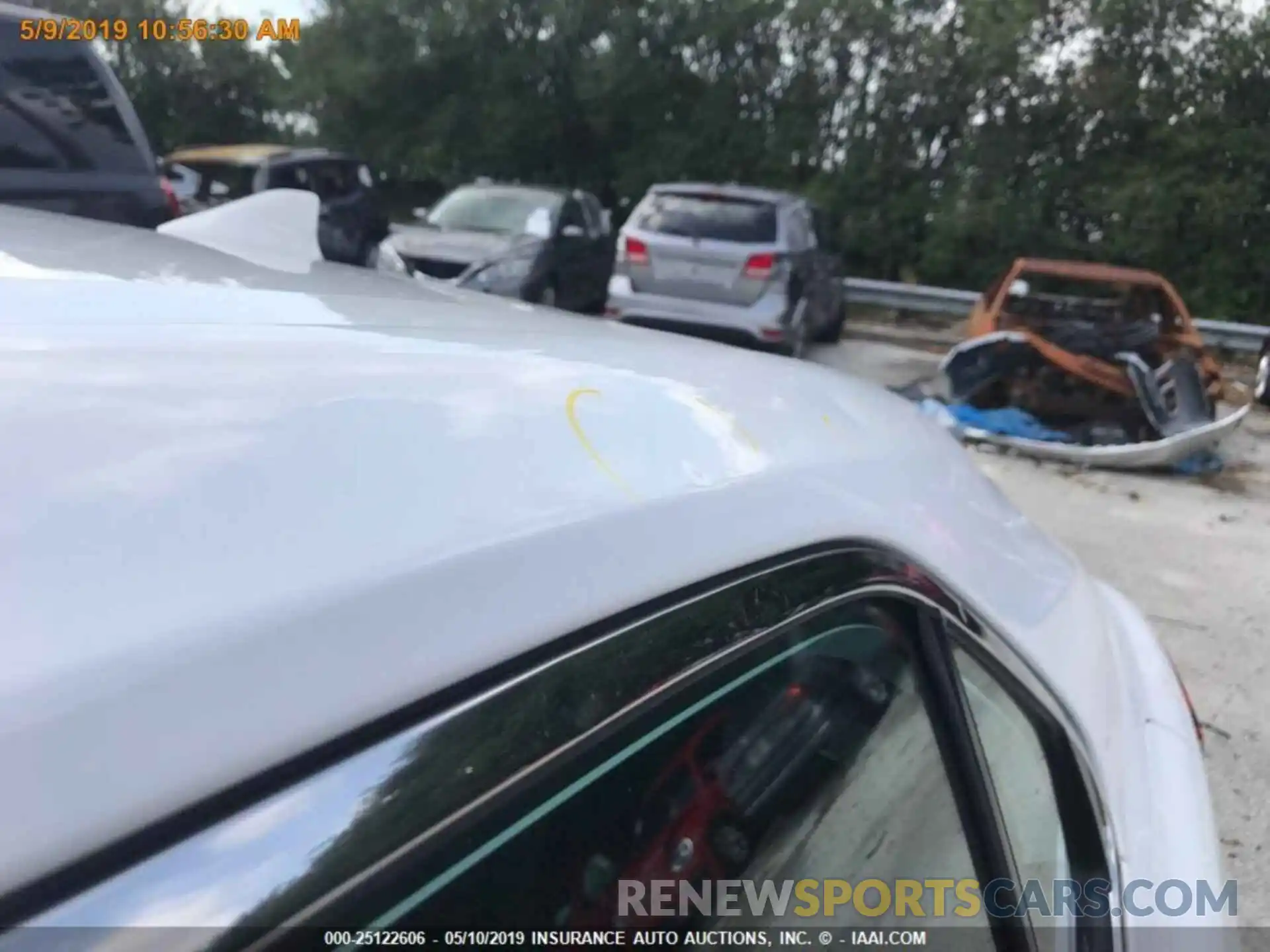 16 Photograph of a damaged car 4T1B11HK8KU745927 TOYOTA CAMRY 2019