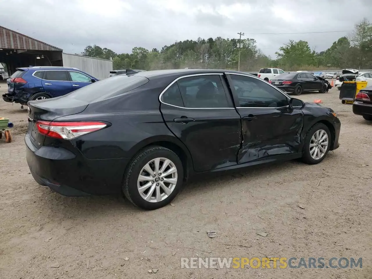 3 Photograph of a damaged car 4T1B11HK8KU746303 TOYOTA CAMRY 2019