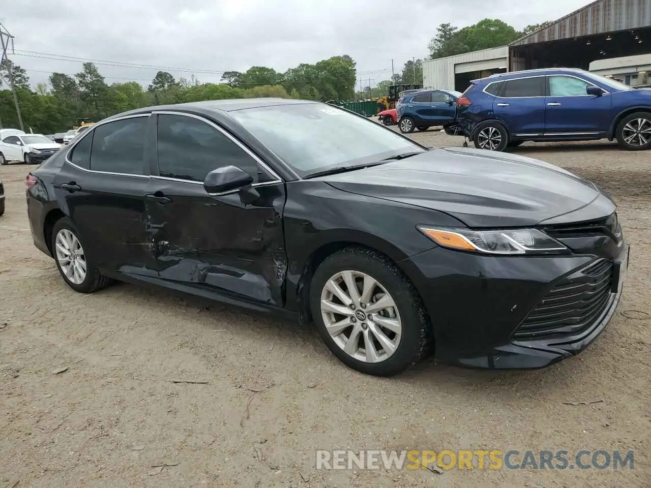 4 Photograph of a damaged car 4T1B11HK8KU746303 TOYOTA CAMRY 2019