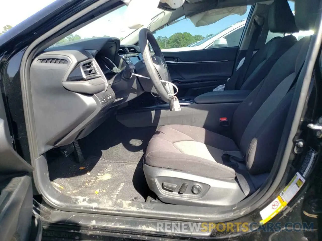 7 Photograph of a damaged car 4T1B11HK8KU746303 TOYOTA CAMRY 2019