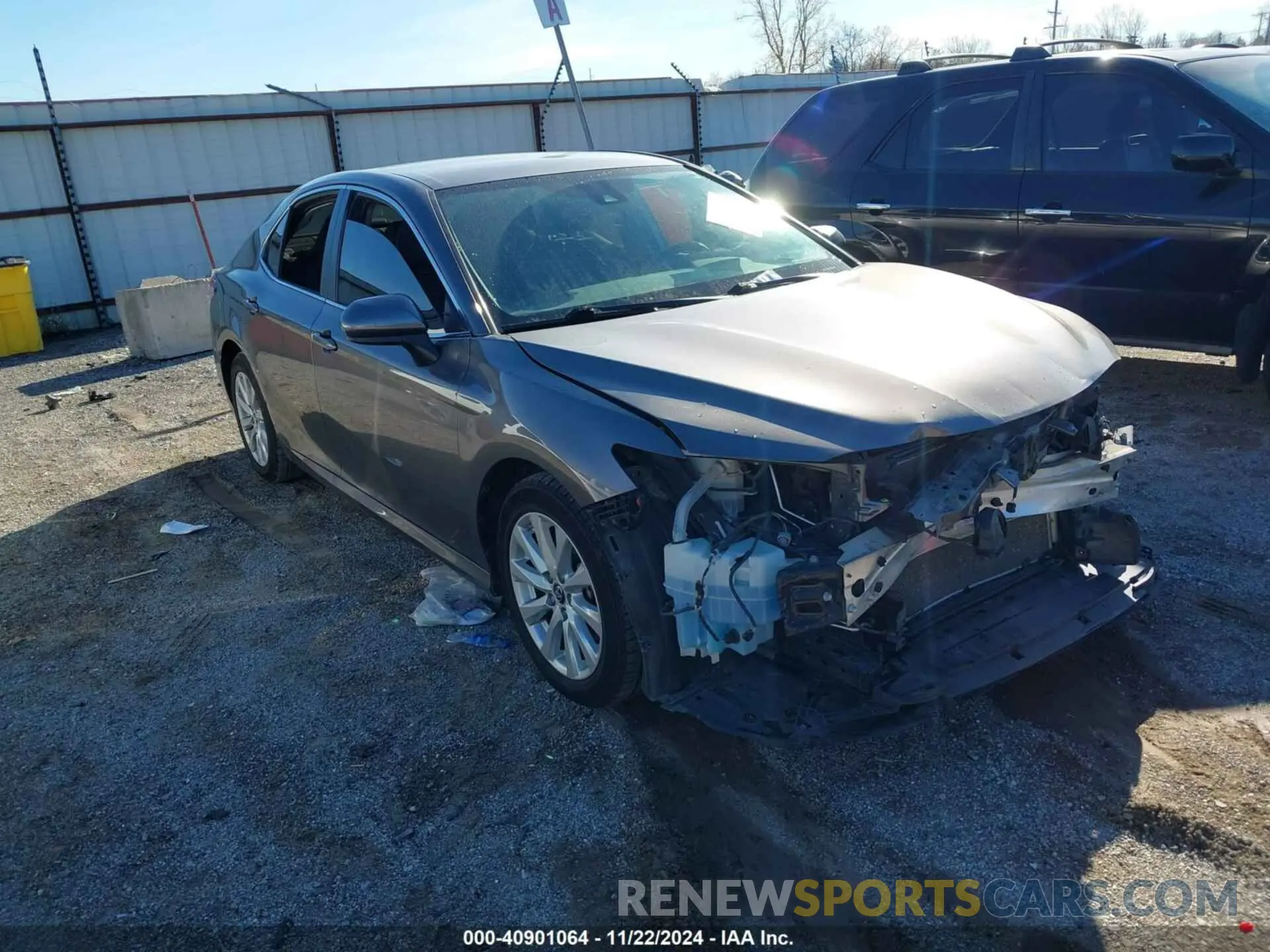 1 Photograph of a damaged car 4T1B11HK8KU746740 TOYOTA CAMRY 2019