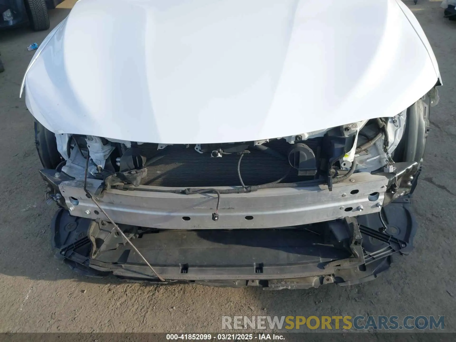 6 Photograph of a damaged car 4T1B11HK8KU747368 TOYOTA CAMRY 2019