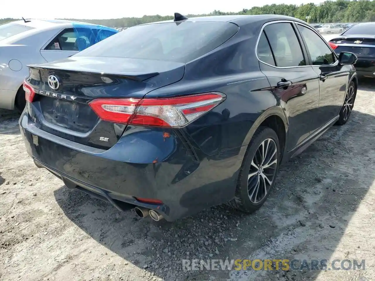 4 Photograph of a damaged car 4T1B11HK8KU748536 TOYOTA CAMRY 2019