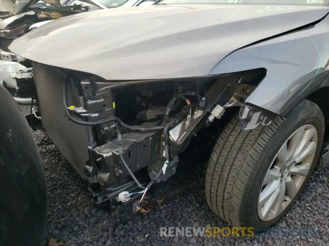 9 Photograph of a damaged car 4T1B11HK8KU749668 TOYOTA CAMRY 2019