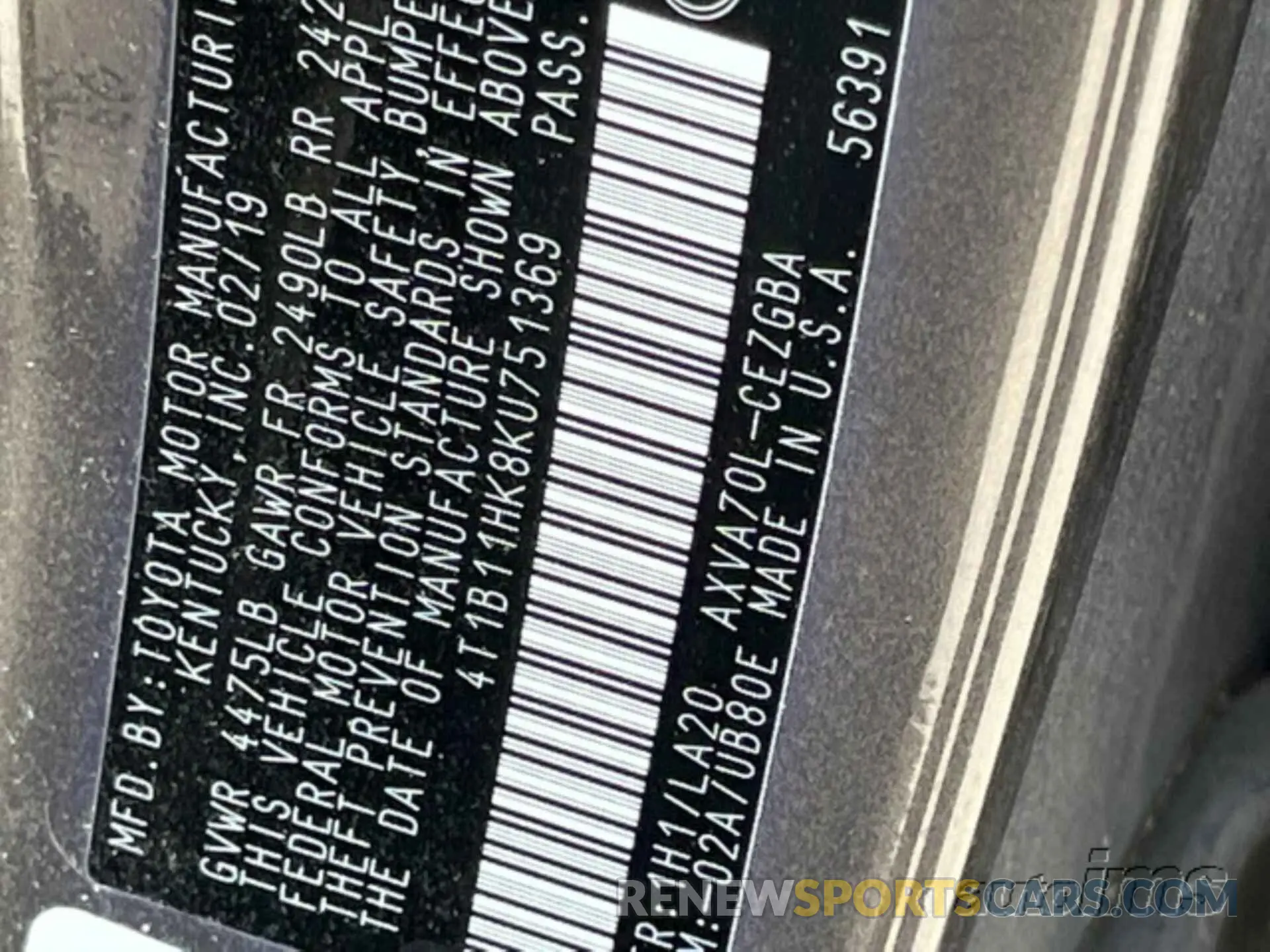 18 Photograph of a damaged car 4T1B11HK8KU751369 TOYOTA CAMRY 2019