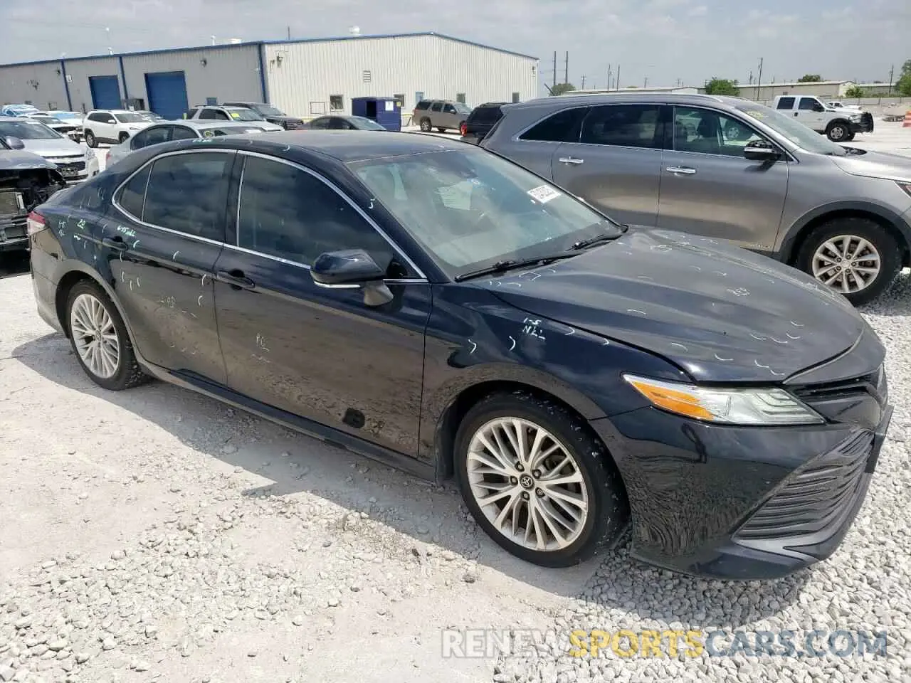 4 Photograph of a damaged car 4T1B11HK8KU760153 TOYOTA CAMRY 2019