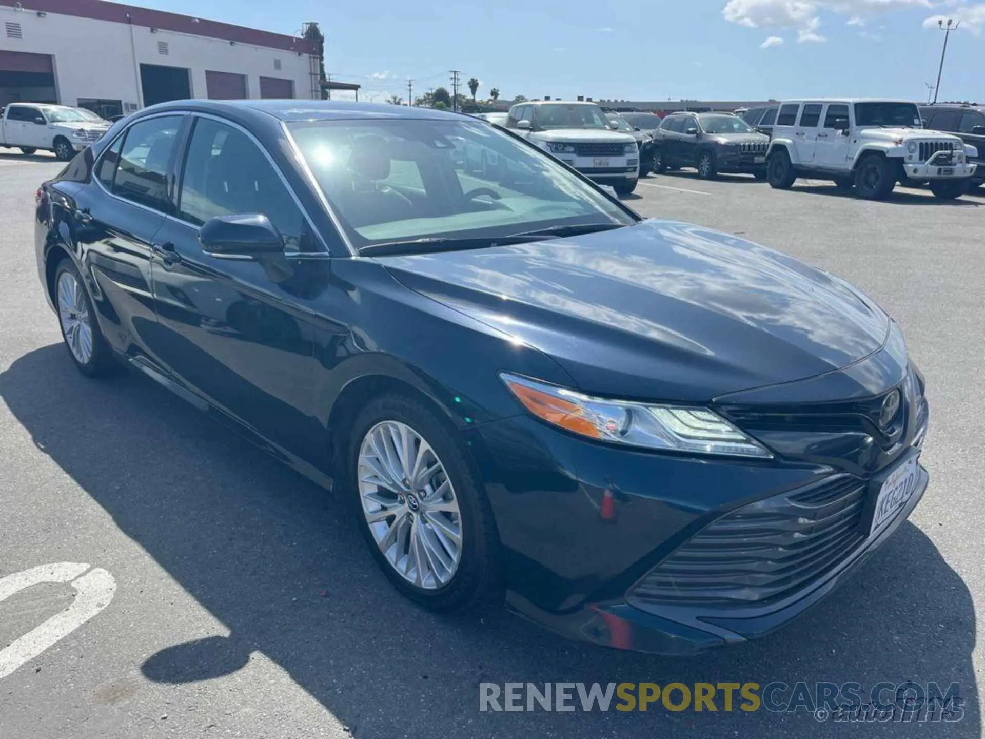 2 Photograph of a damaged car 4T1B11HK8KU760850 TOYOTA CAMRY 2019